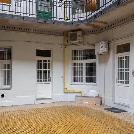 Art Nouveau Apartment Будапеща Екстериор снимка