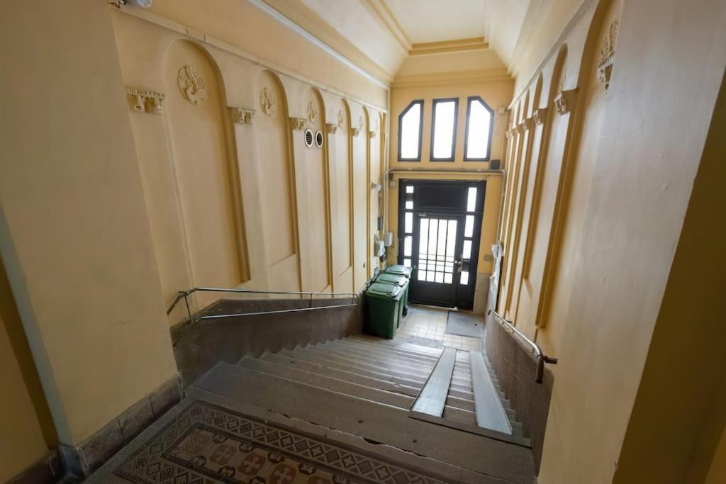 Art Nouveau Apartment Будапеща Екстериор снимка
